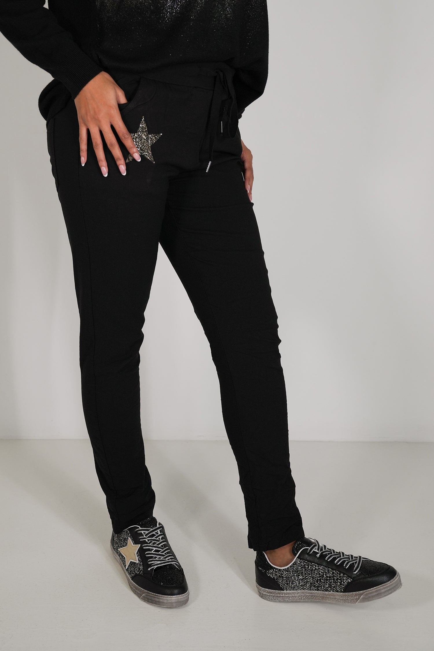 Black Star Jogger Pant