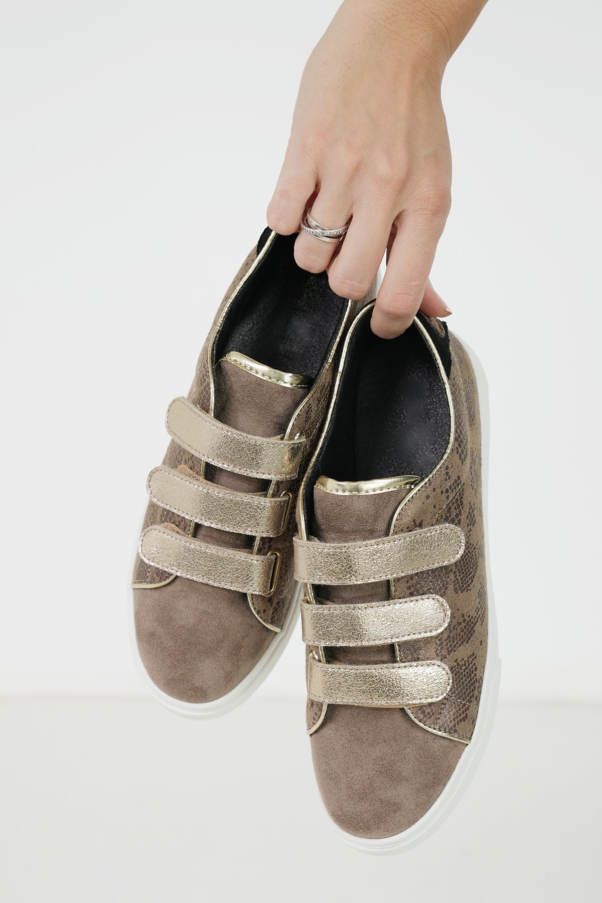 Taupe Snake Ady Sneaker