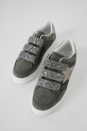 Olive Star Aaliya Sneaker