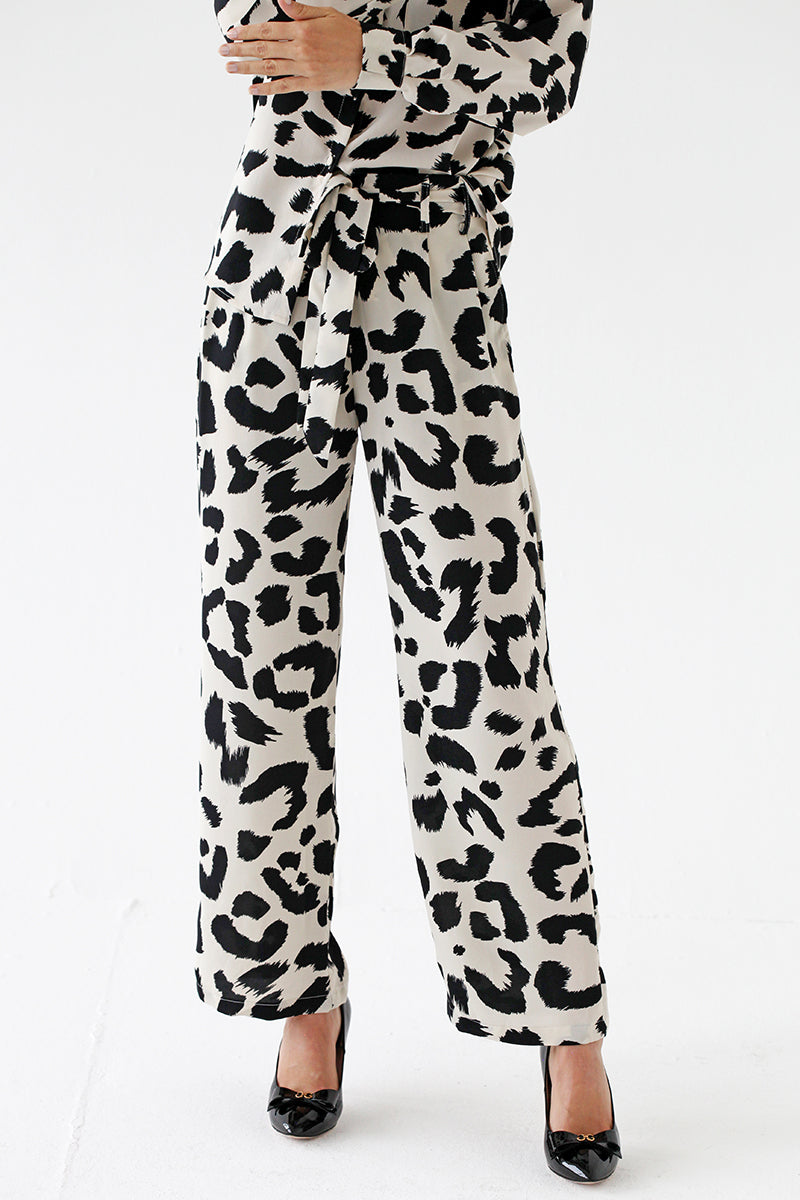 Monochrome Leopard Pant